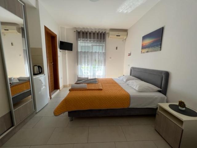 Dmd Apartmani Budva Exteriör bild